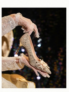 香槟金秀禾主婚纱，两穿细高跟新娘婚鞋2024年粗低伴娘尖头单鞋