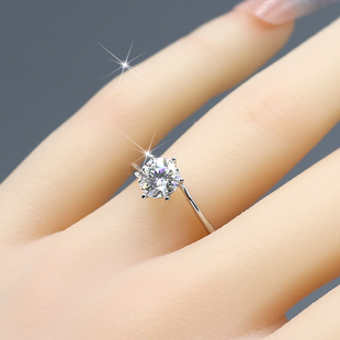 d色莫桑石钻戒(石钻戒，)女纯银求婚结婚六爪1克拉仿真钻石戒指送女朋友礼物