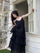 法式赫本风黑色吊带连衣裙，女夏季高级感气质，收腰显瘦蛋糕长裙
