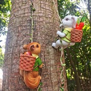 庭院花园家居兔子爬绳树脂工艺，装饰品吊摆壁，挂件树木可爱生动阳台