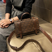 香港品牌斜挎包女2024女士通勤时尚，手提小方包真皮(包真皮)洋气单肩包