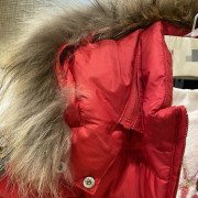 新冬款女童收腰中长款连帽毛领羽绒服大红色新年装保暖外套加厚销
