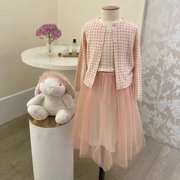 童装 女童春夏法式粉色格子针织背心开衫两件套网纱半身裙