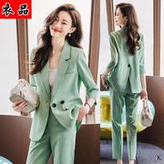 绿色西装外套女夏季薄款2023高级感七分袖职业装休闲西服套装