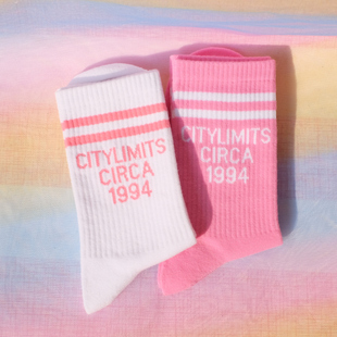 袜子女秋冬粉色袜子多巴胺袜，子女芭比粉，冬季袜子学院风可爱中筒袜