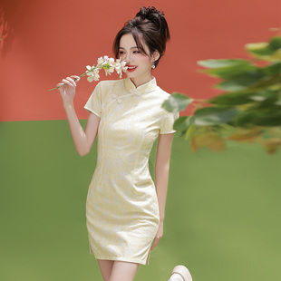 黄色新式年轻款改良旗袍，2023国风女装蕾丝，连衣裙日常秋冬短款