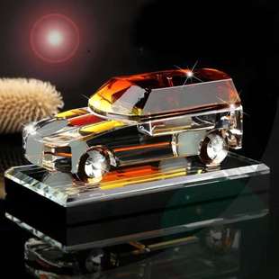 高档水晶车模型摆件，车载高档汽车内模型，车香水座车上创意空瓶玻璃