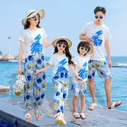 海边度假亲子装一家三口蓝色短袖，沙滩t恤套装，洋气母女宝宝防蚊裤