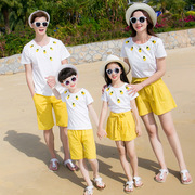 海边沙滩度假亲子装夏装菠萝网红短袖套装母子母女一家四口家庭服