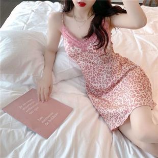 粉色豹纹吊带连衣裙2024春夏性感气质V领蕾丝带胸垫睡衣裙可外穿