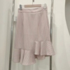 秋季不规则半身裙，粉色竖条纹不对称高腰，荷叶边包臀裙中长款
