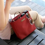 韩国时尚手提旅行斜挎包，轻便多隔层单肩包多功能收纳袋，包中包(包中包)