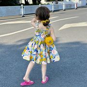 夏季女童气质花朵连衣裙2023儿童，背心公主裙，小女孩拼接沙滩裙