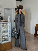 venuie格雷系穿搭灰色西服直筒裤，套装时尚气质解构设计小众西装女