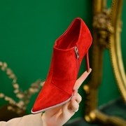 红色婚靴女超高细跟配裙子高跟鞋2023年秋季单鞋，尖头裸靴短靴