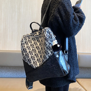 女式学院双肩包耐磨字母刺绣帆布高级感旅行背包大容量通勤三用包
