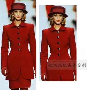 高端定制秀场欧美大牌，红色单排扣羊毛西装，外套长款半裙时尚套装冬