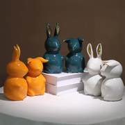 北欧轻奢电镀彩色陶瓷，兔子工艺品摆件，创意家居桌面橱窗软装饰品