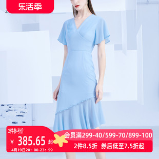 aui蓝色气质高端雪纺，连衣裙女夏2023设计感不规则荷叶边裙子