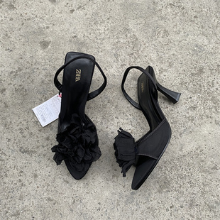 西班牙黑色花朵装饰网纱鱼嘴露趾法式细跟高跟鞋后绊带女凉鞋