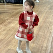 2023冬季韩版童装女童，格子夹棉背心裙圣诞新年红色毛呢裙年服
