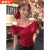 美式辣妹一字肩领短袖，t恤女2024夏季设计感交叉露肩红色上衣