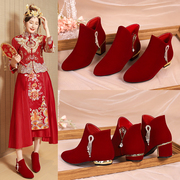 短靴中式平底婚鞋红色新娘，禾冬季女红鞋结婚婚纱加绒冬天穿两