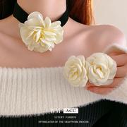 法式优雅白色花朵项链轻奢时尚锁骨链小众气质高级感项饰