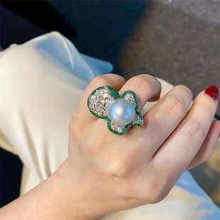 欧美设计师款轻奢锆石夸张气质，大珍珠隐形开口均码花朵戒指食指戒