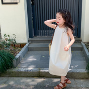 艾摩贝贝女童小众设计感气质背心长裙儿童纯色茧型开叉无袖连衣裙
