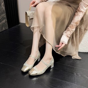 金色水钻单鞋女2024设计师，粗跟浅口五彩亮丽时尚欧美风高跟鞋