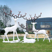 户外抽象仿铜梅花鹿雕塑售楼部，玻璃钢鹿摆件，园林景观仿真动物装饰