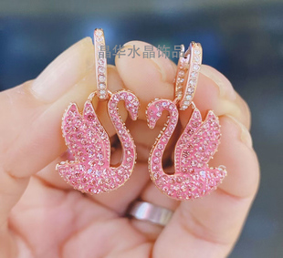2023浪漫粉色天鹅耳环女小众设计耳扣高级感水晶耳饰可两用