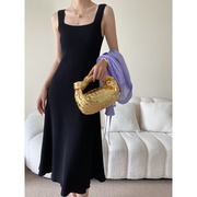 高货司南 经典法式赫本小黑裙 气质方领宽肩带显瘦针织连衣裙