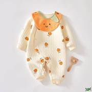 三个月的宝宝衣服秋装男三层保暖连体衣无骨婴儿服睡衣贴身打底衣