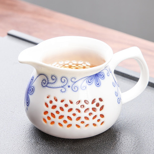 玲珑镂空功夫茶具配件陶瓷公道杯防烫手单个分茶器茶海倒茶杯公杯