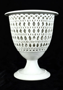 1945年德国柏林皇家瓷厂KPM瓷器经典糖篮子白瓷镂空花瓶