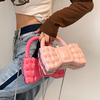今年流行芭比粉色包包女2023时尚蝴蝶结包小众个性链条斜挎包