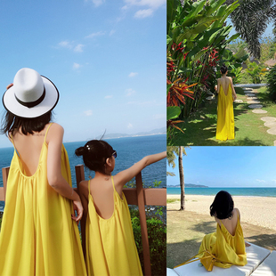 母女装连衣裙夏海边拍照超仙黄色吊带裙显瘦露背仙女裙女童沙滩裙