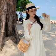 白色韩系甜美减龄连衣裙女2023法式小众设计感温柔风茶歇长裙