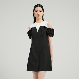 迪卡轩2024黑白撞色设计露肩中长款短袖，连衣裙女夏季女裙子