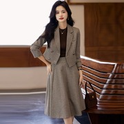 韩版千鸟格套装女2023春秋小香风短款西装休闲显瘦西服两件套