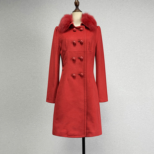 品牌折扣中长款红色羊毛呢，大衣女喜庆本命年双排，扣可拆卸毛领外套