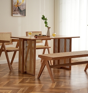 乡村复古实木餐桌椅组合家用简约现代藤编圆桌小户型橡胶木饭桌子