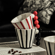 网红创意水杯陶瓷马克杯，女士精致咖啡杯情侣，礼物纪念一对杯子礼盒
