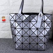 日本同款夏季包包女2022时尚单肩包菱形折叠几何包菱格手提包