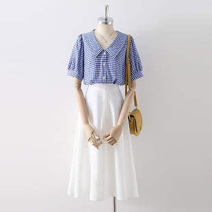 夏季套装女蓝色泡泡袖，格子娃娃领衬衫，白色高腰中长款半身裙两件套