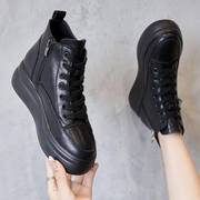 Mc。潮牌内增高女鞋秋季2023年黑色真皮厚底高帮松糕鞋板