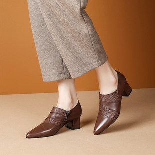 春秋季深口单鞋女鞋真皮，粗跟高跟鞋子百搭棕色大码及踝鞋