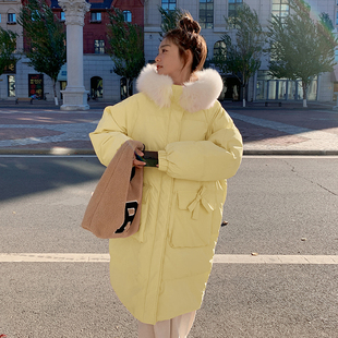 奶黄色羽绒棉服，女2023年棉衣中长款大毛领，加厚宽松棉袄外套